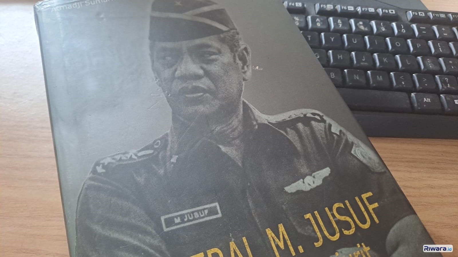 Buku Jenderal M Jusuf, Panglima Para Prajurit